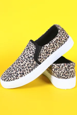 Qupid Leopard Canvas Slip-On Round Toe Sneaker