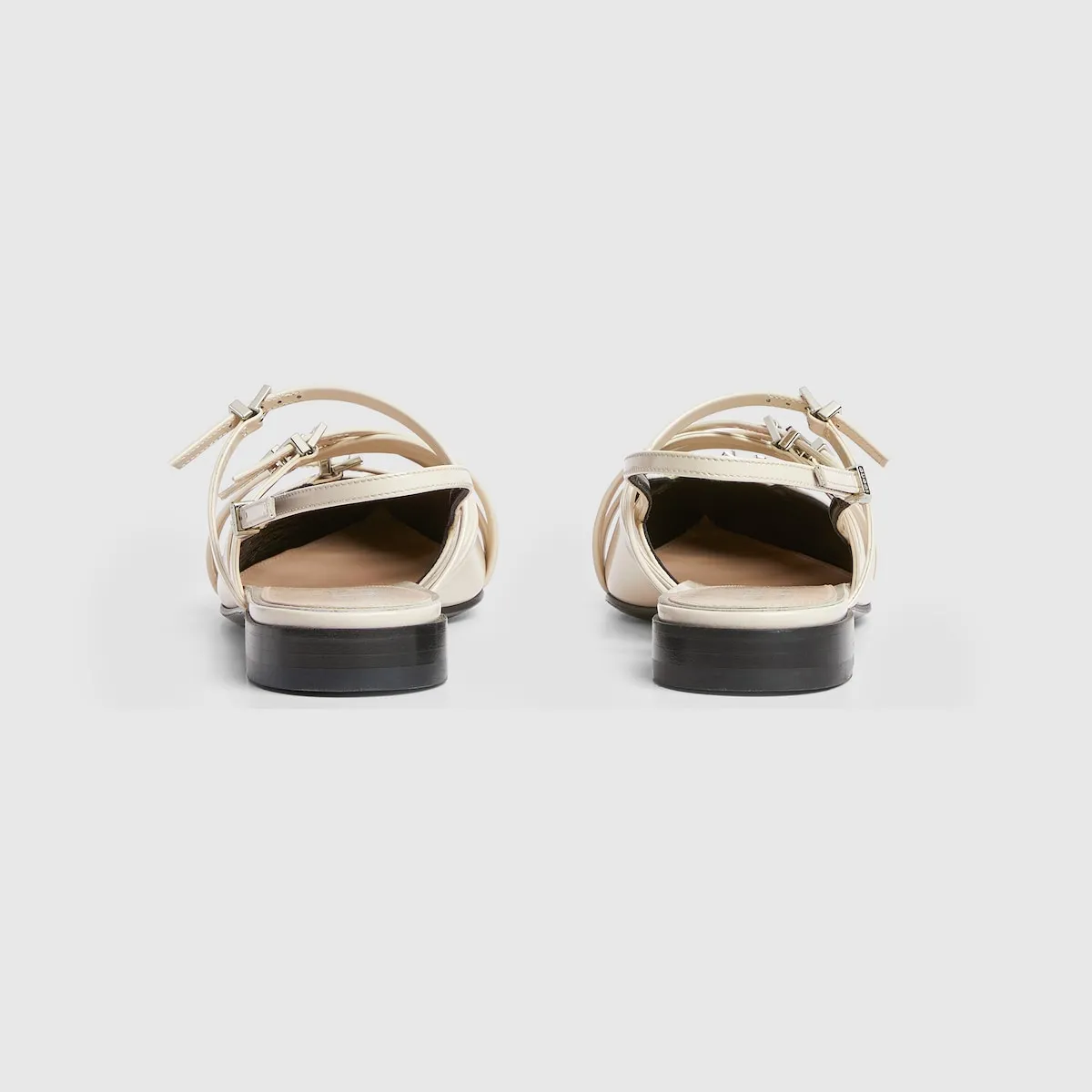 Women's strappy ballet flat